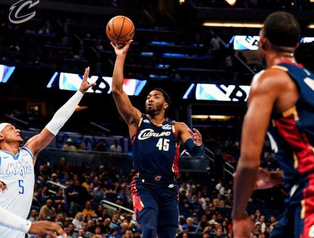 开云体育-30分6板8助！哈登无可挑剔，阿特金森赛后明牌，魔术被迫更换战术