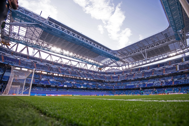 开云体育-马卡：欧美杯曾考虑移至迈阿密或伦敦举办，但最终决定在伯纳乌